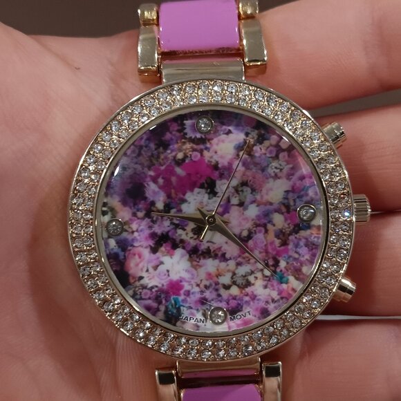 Geneva Platinum Watch - Picture 6 of 9